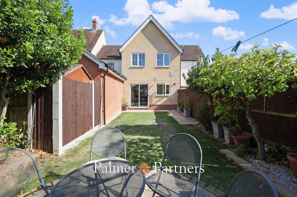 Property photo 3 of 23 Picture No. 18