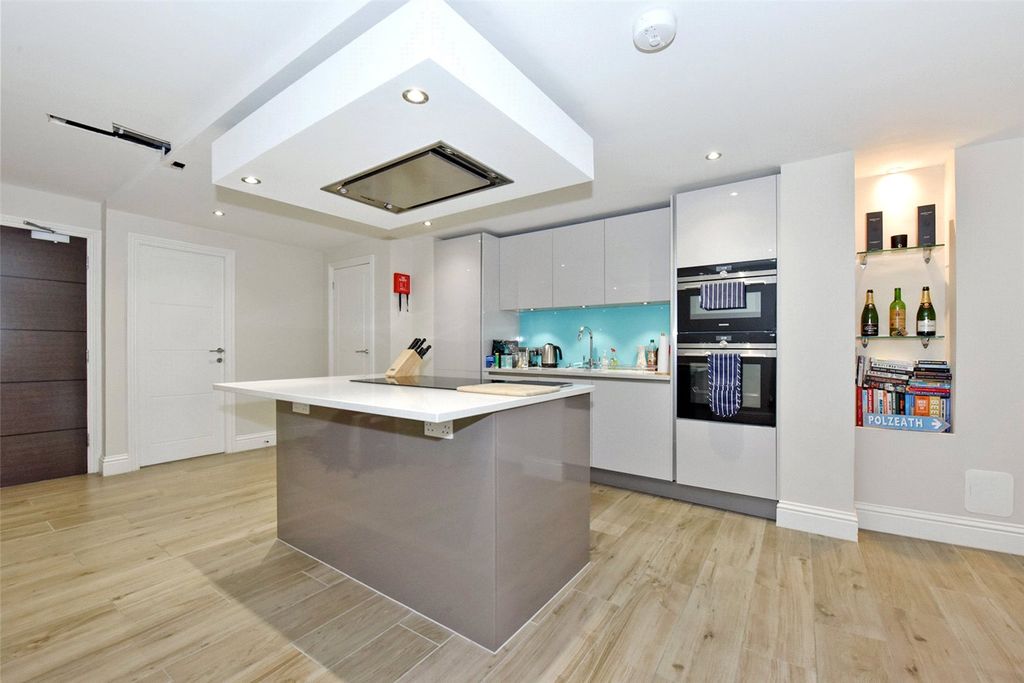 Property photo 2 of 8 Picture No. 02