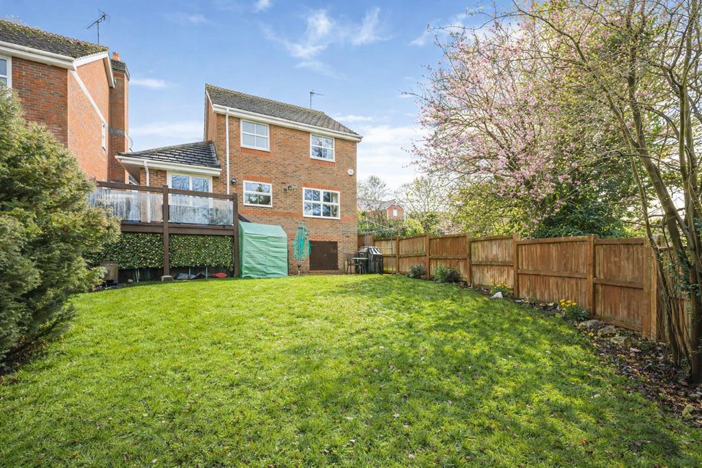 Property photo 2 of 16