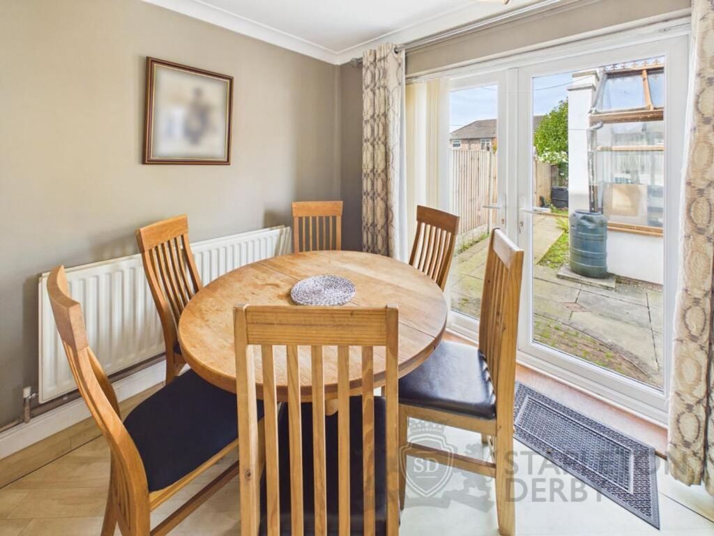 Property photo 3 of 27