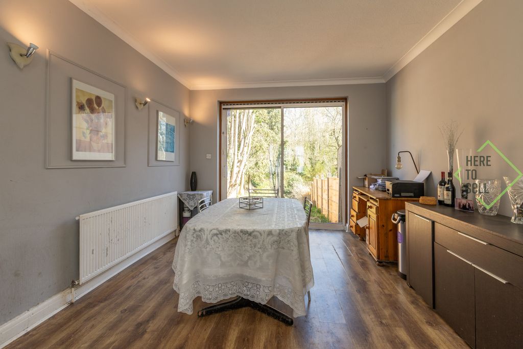 Property photo 3 of 14 Longland Drive, N20