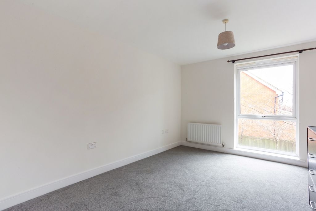 Property photo 3 of 7