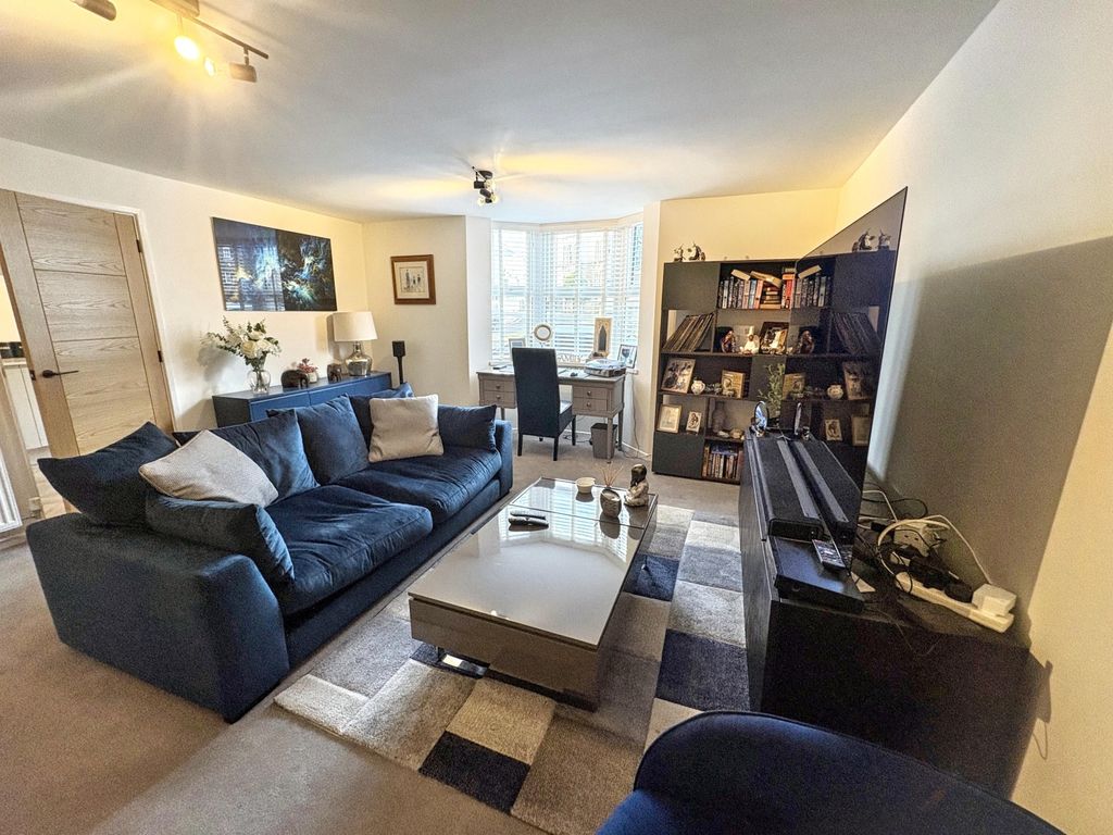Property photo 3 of 11 Image 3