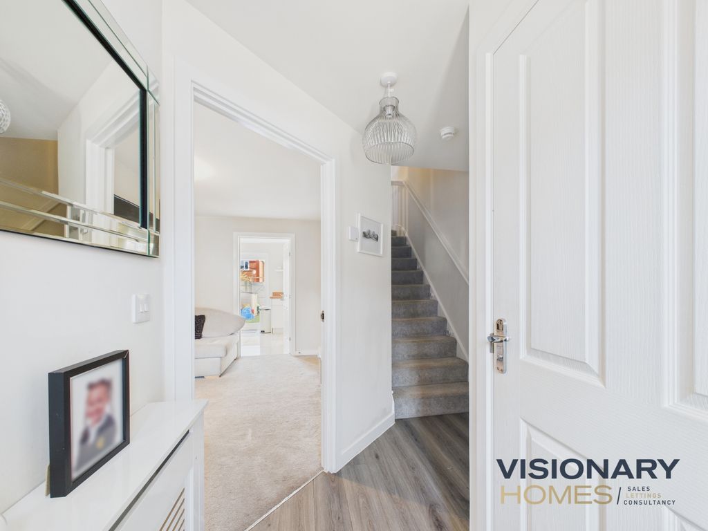 Property photo 2 of 15 Entrance