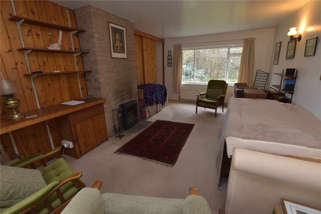 Property photo 2 of 19 Picture No. 02