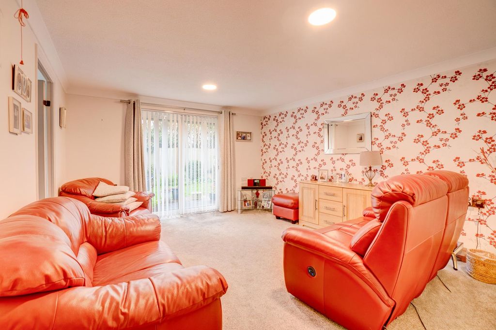 Property photo 3 of 11 Batched (4).Jpg