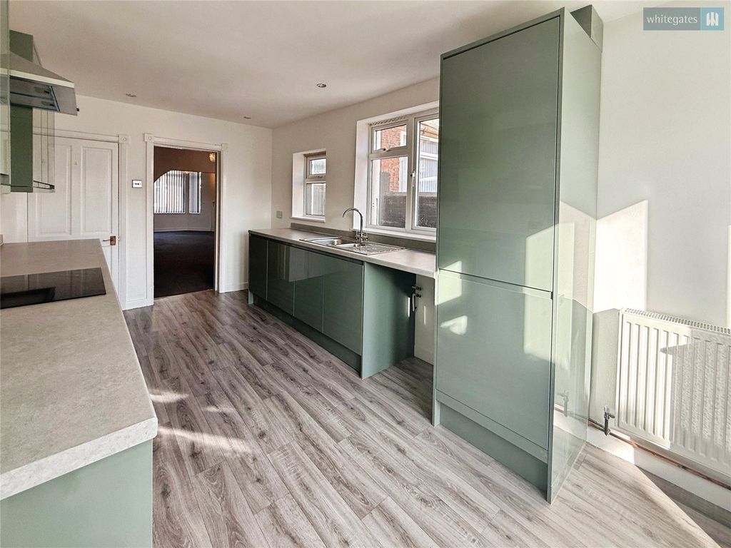 Property photo 3 of 14 Picture No. 13