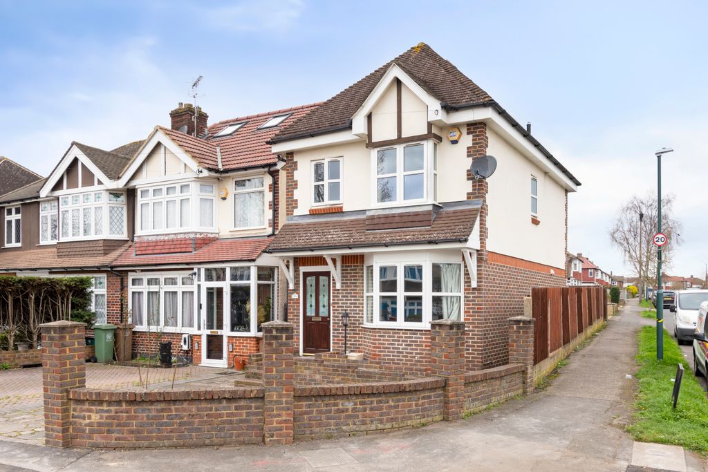 Property photo 1 of 30 Picture No. 04