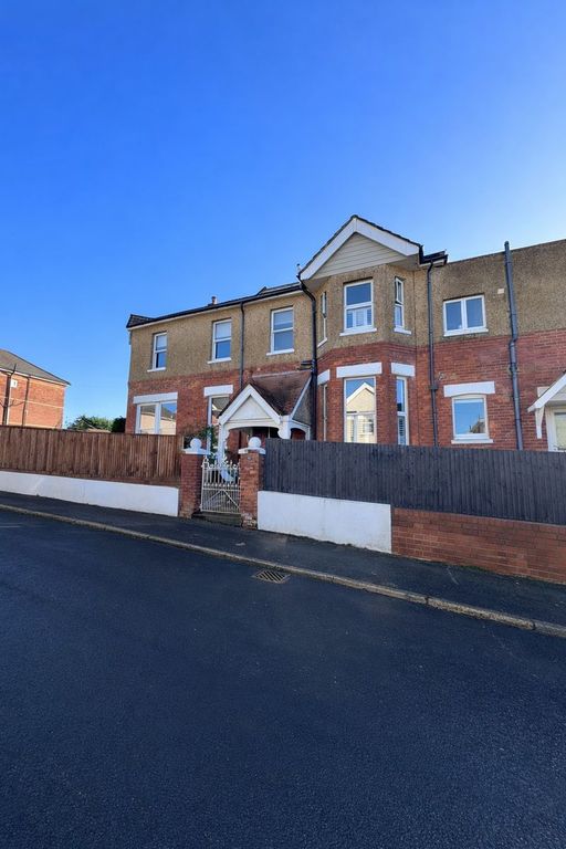 Property photo 1 of 15 Photo 14