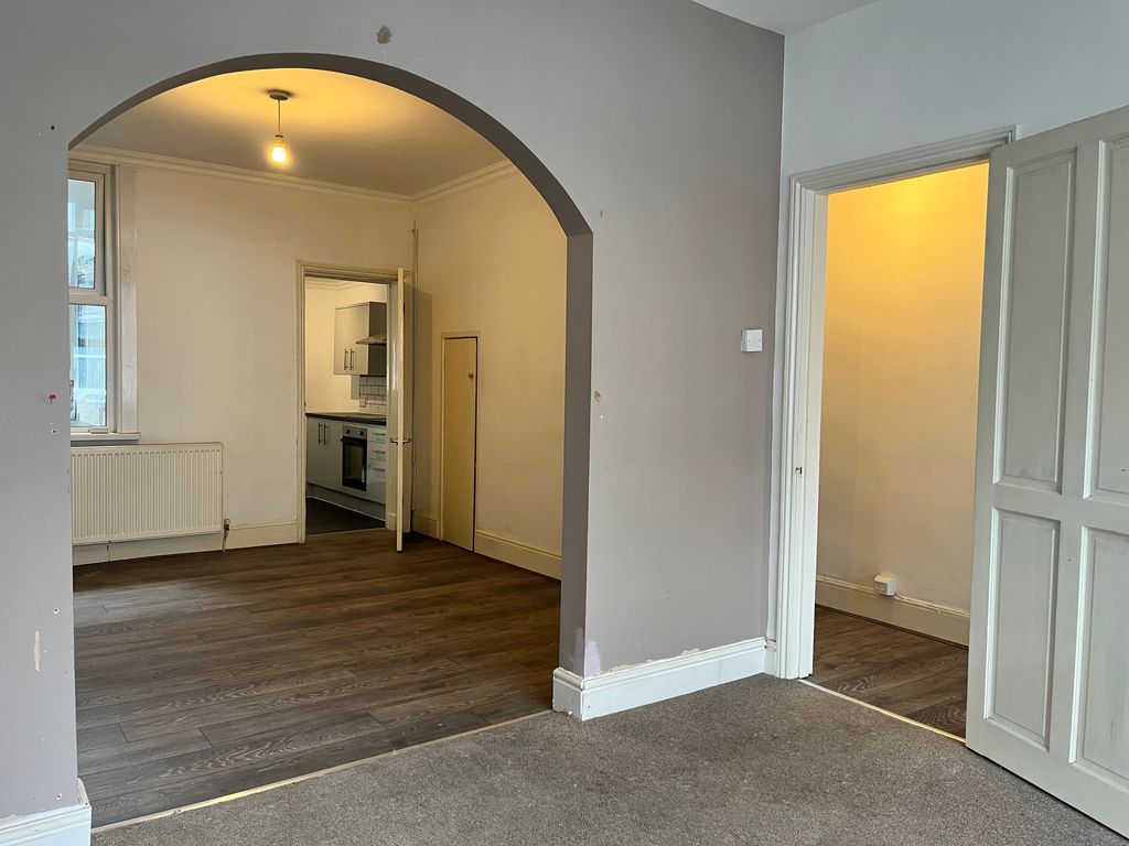 Property photo 2 of 11 Living Dining