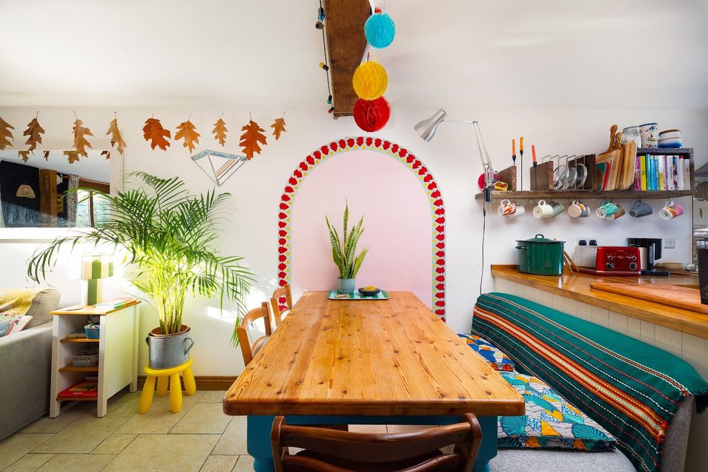 Property photo 3 of 44 Char5463.Jpg