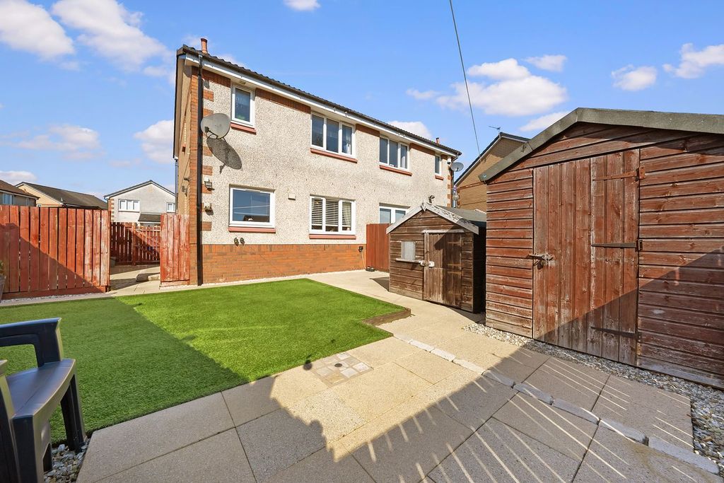 Property photo 3 of 34