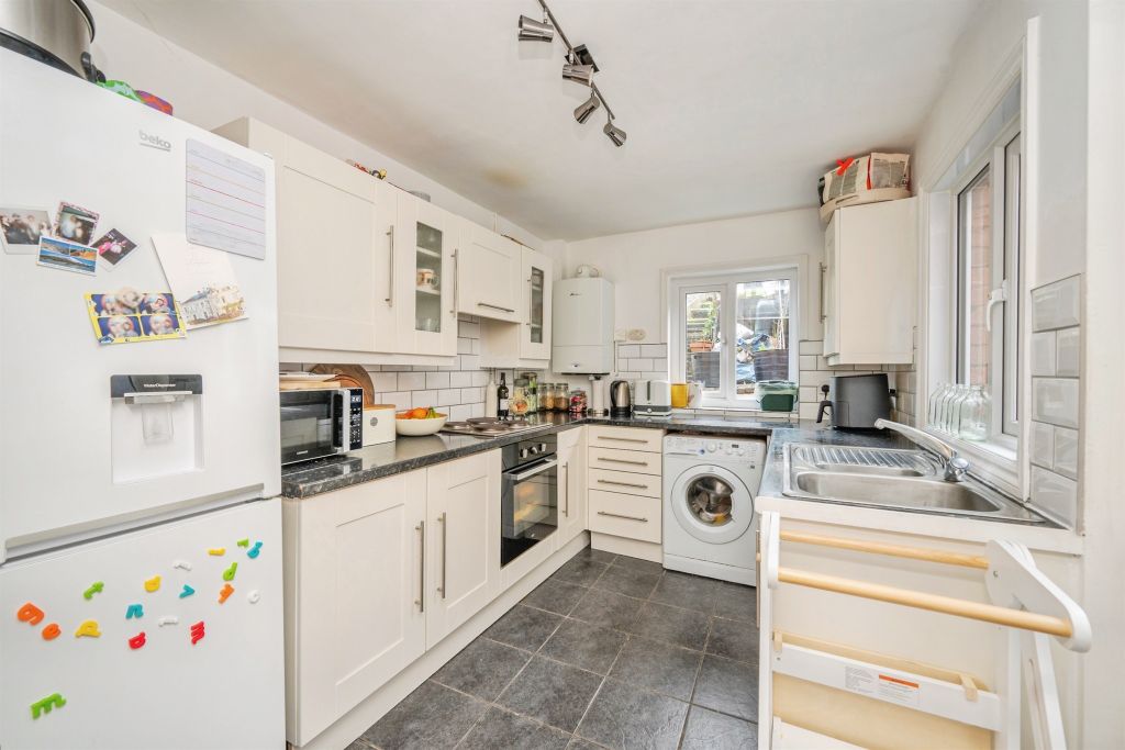 Property photo 3 of 20