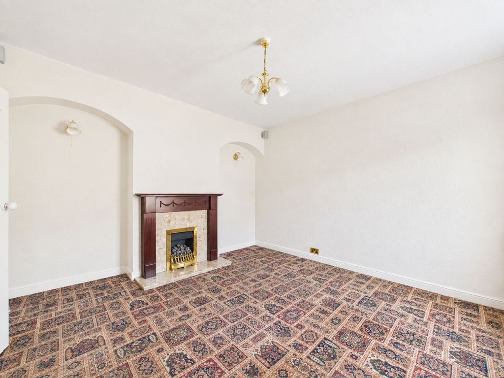 Property photo 3 of 15 Living Room