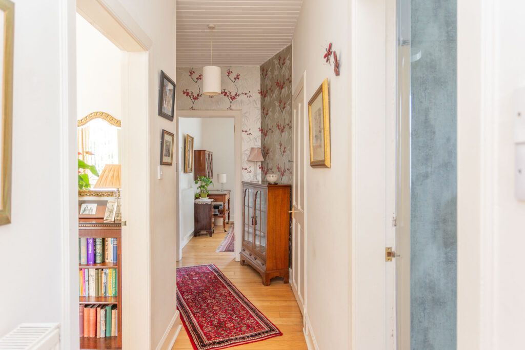 Property photo 2 of 26