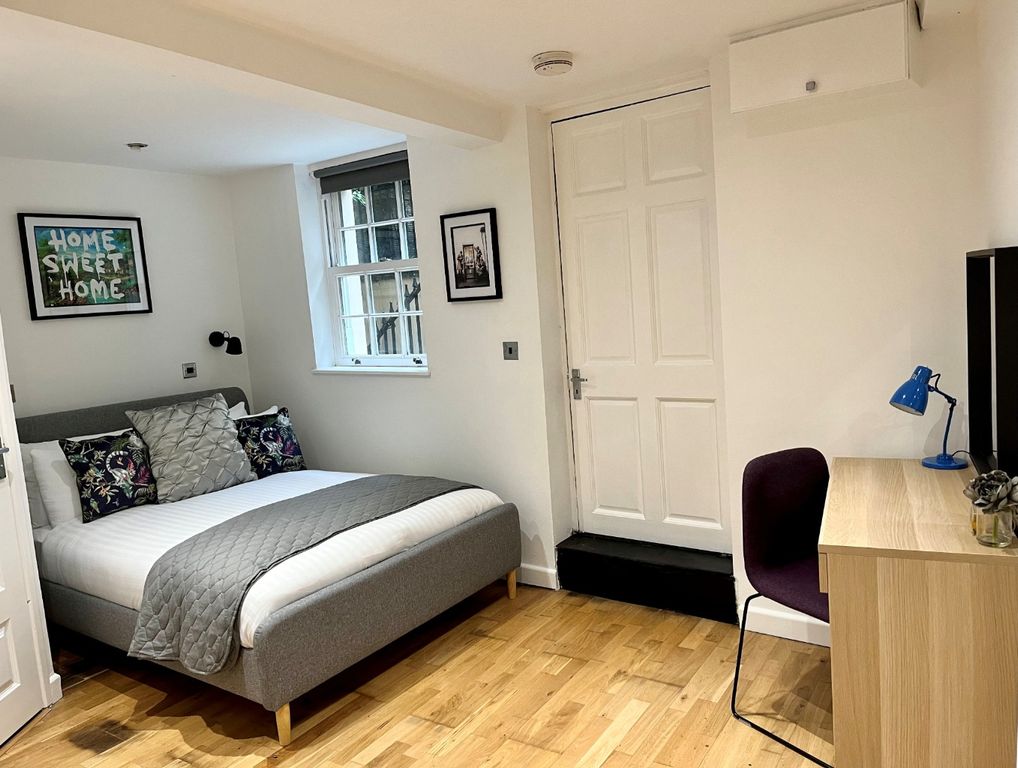 Property photo 1 of 7 5203000