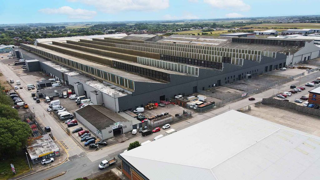 Property photo 1 of 2