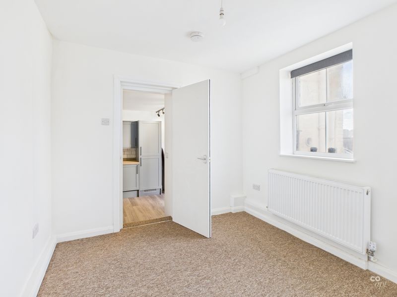 Property photo 2 of 6 Photo 5