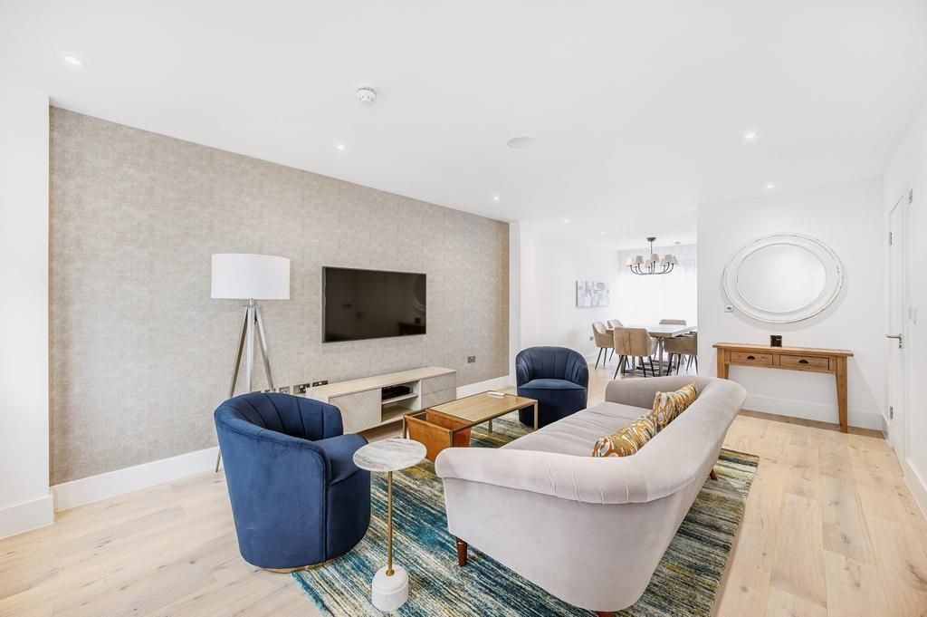 Property photo 2 of 17 Photo 2