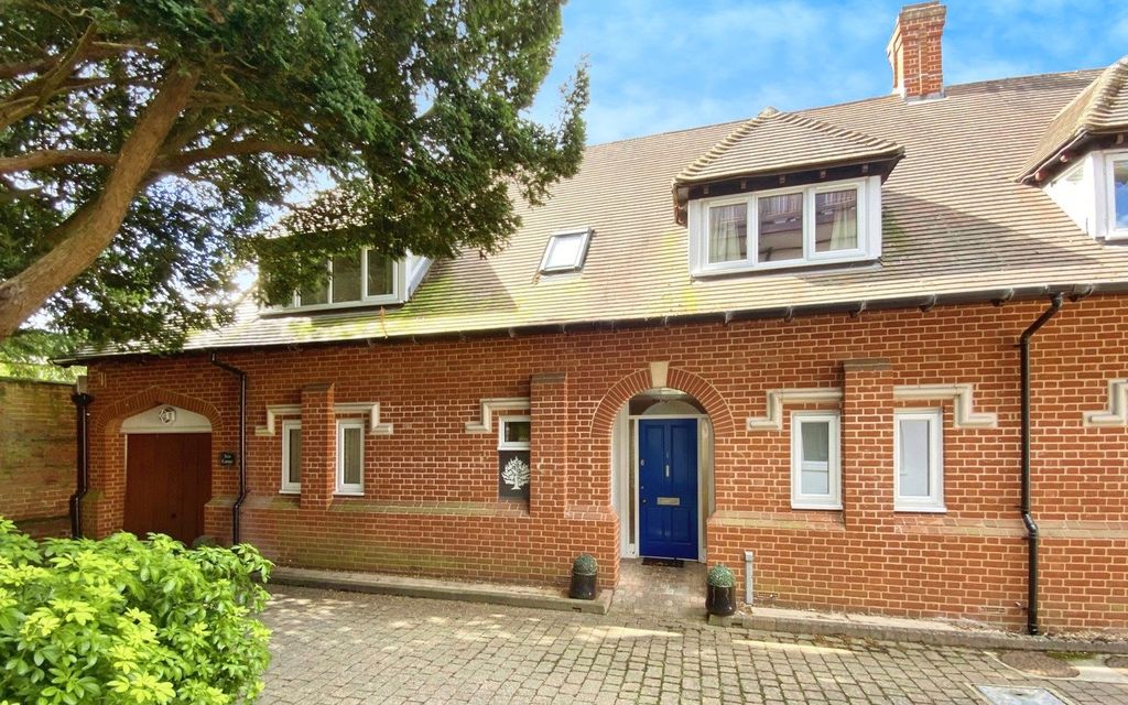 Property photo 1 of 1 4 - Picture No. 04