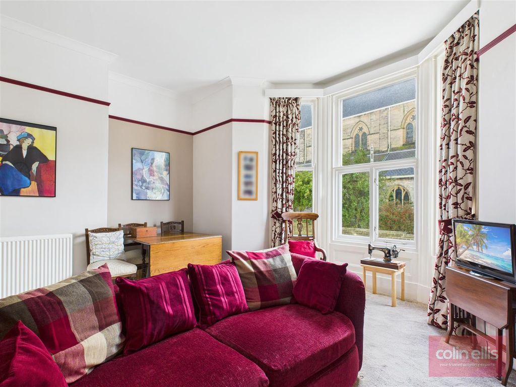 Property photo 3 of 15 Cam05075G0-Pr0208-Still025.Jpg