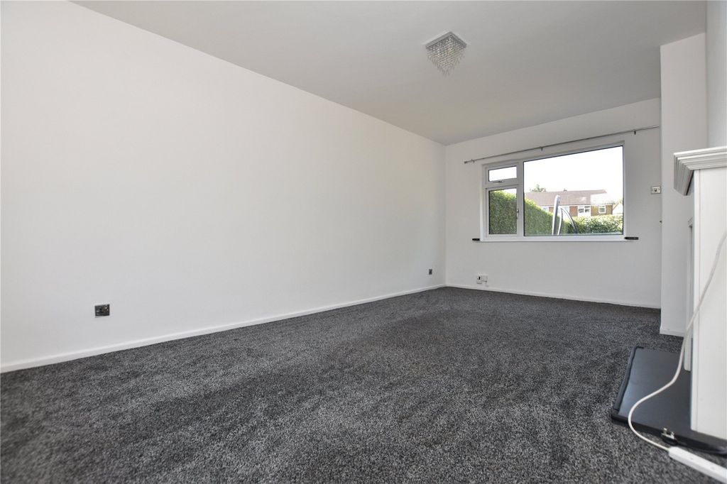 Property photo 3 of 19 Picture No. 04