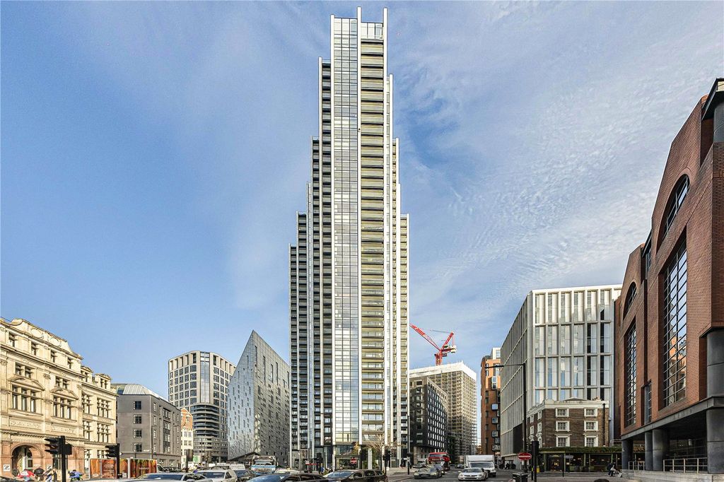 Property photo 2 of 22 Picture No. 24