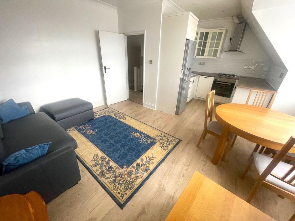 Property photo 3 of 7 Open Plan (1).Jpg