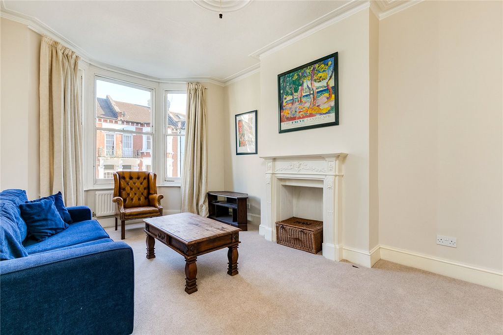 Property photo 1 of 6