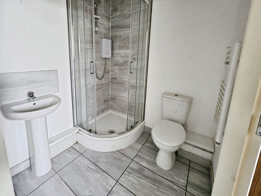 Property photo 3 of 6 Picture No. 02