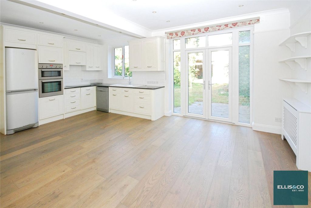 Property photo 2 of 13 Picture No. 67