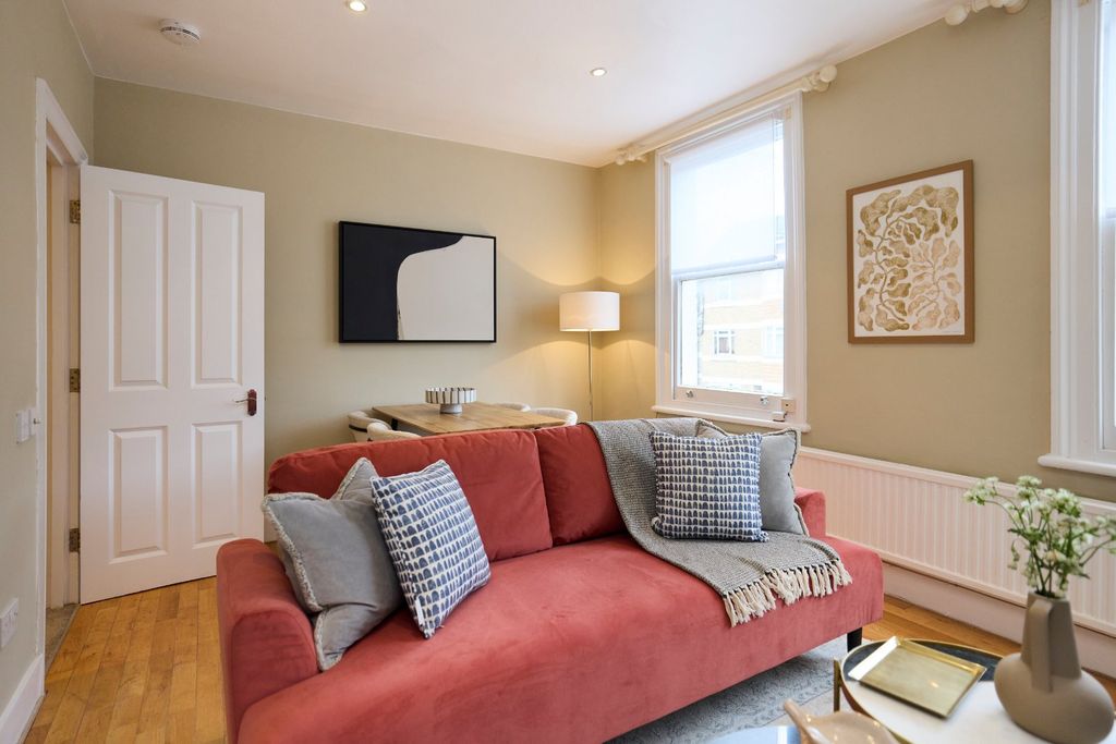 Property photo 2 of 9