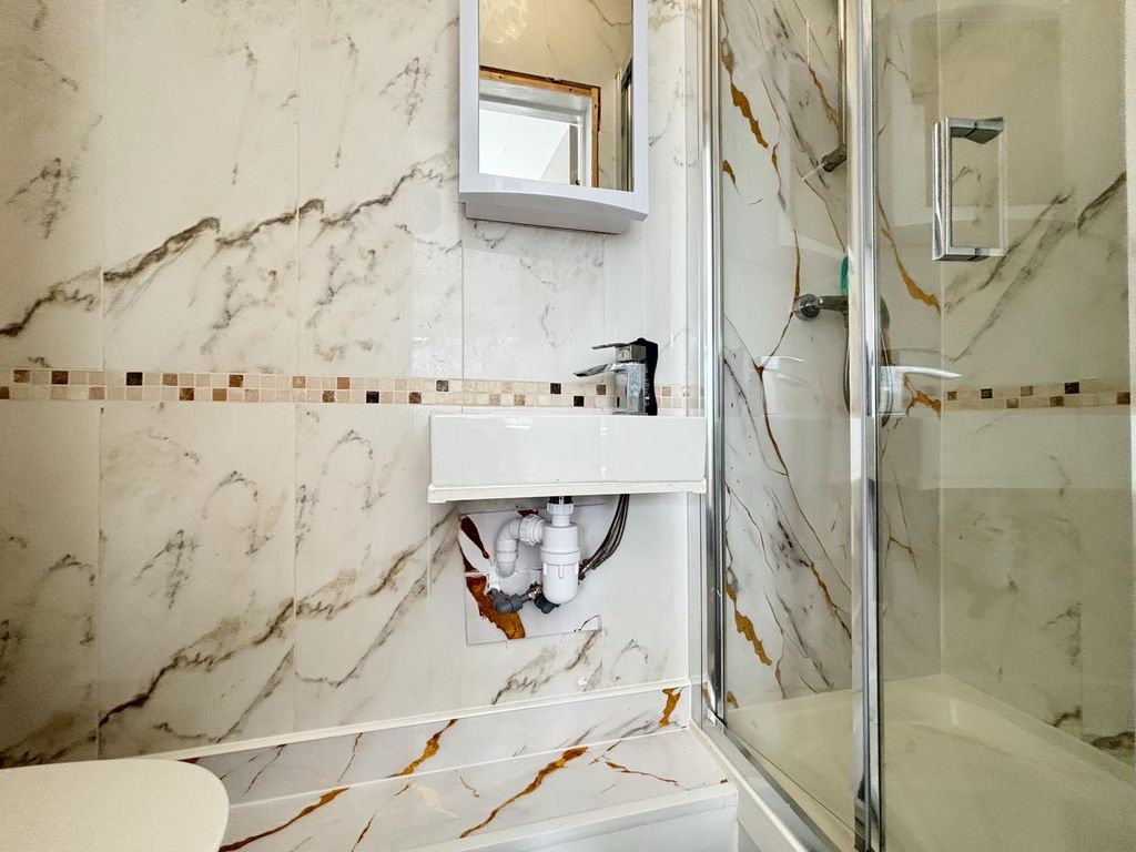 Property photo 2 of 5 Photo 3