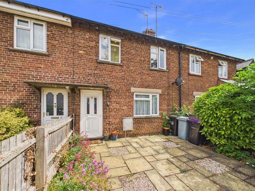 Property photo 1 of 10 Lancaster Road, Stamford