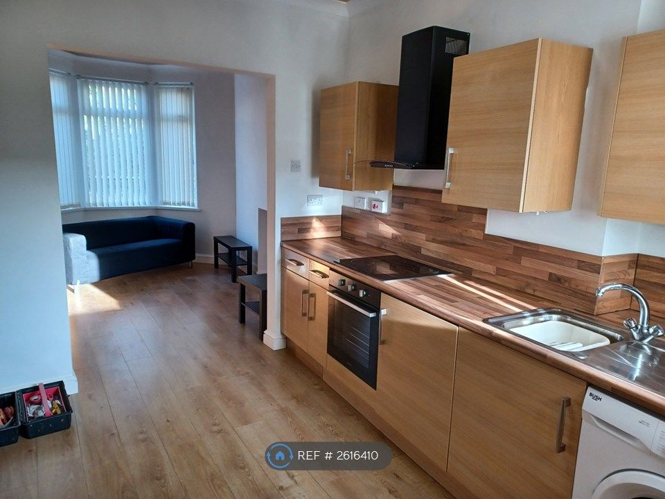 Property photo 1 of 7 Open Plan Kitchen To Living Room