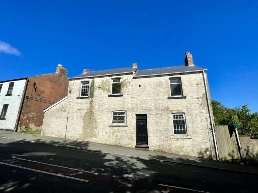 Property photo 1 of 17 92 Fse.Jpg