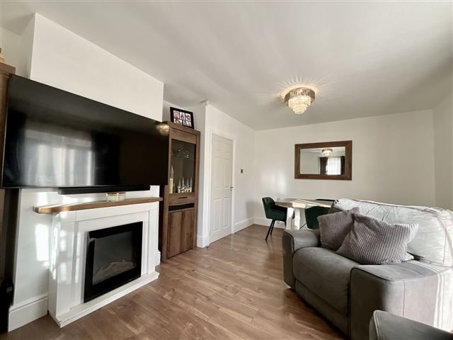 Property photo 2 of 21 Lounge/Diner