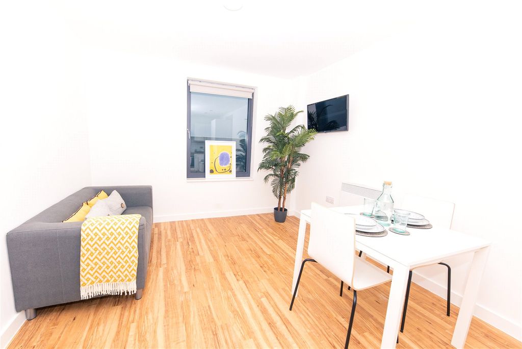 Property photo 3 of 14 Picture No. 04