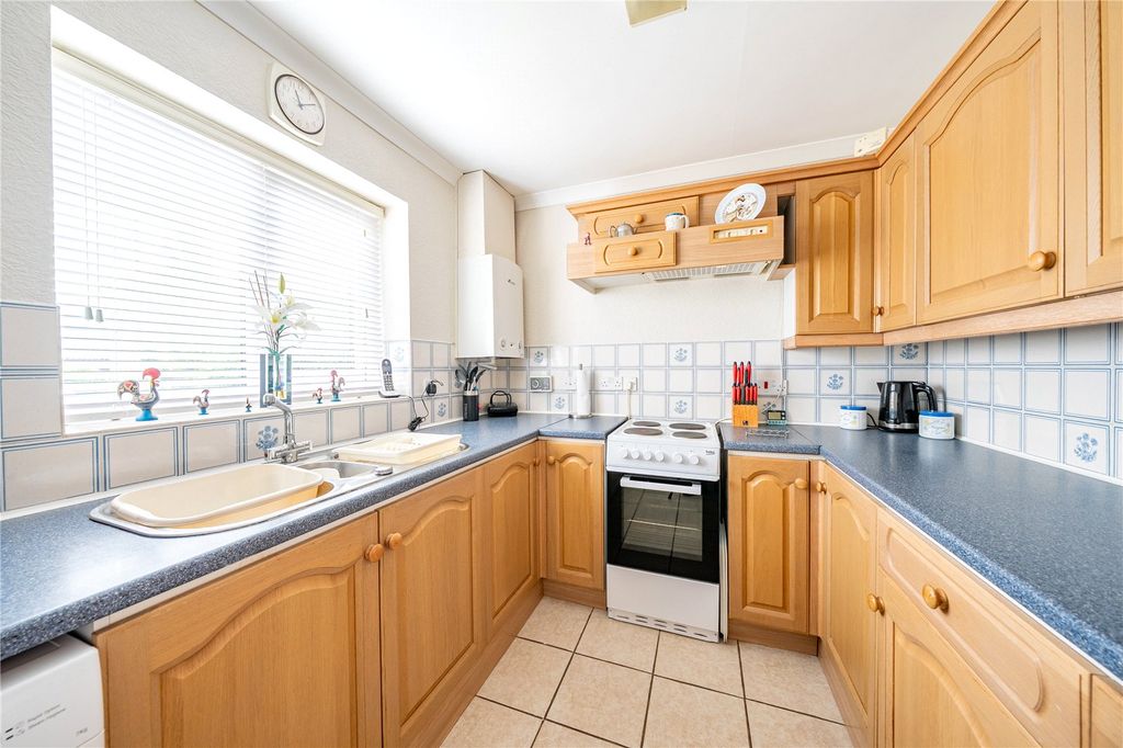 Property photo 3 of 16 Picture No. 17