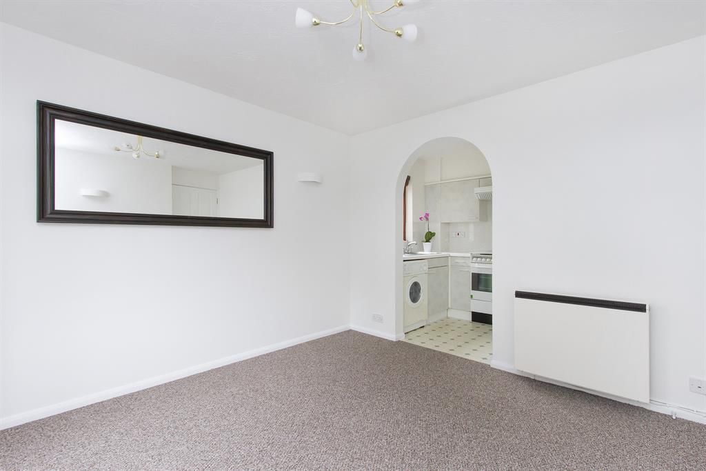Property photo 2 of 7