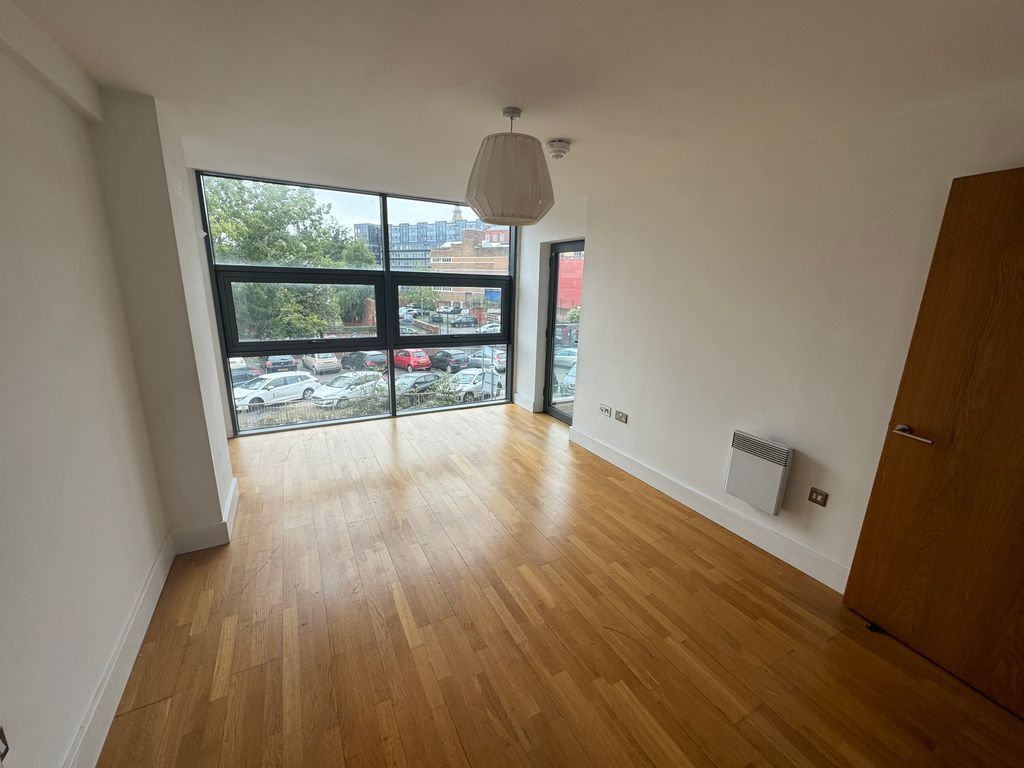 Property photo 2 of 10 Living Room