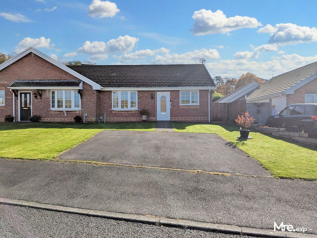 Property photo 2 of 21