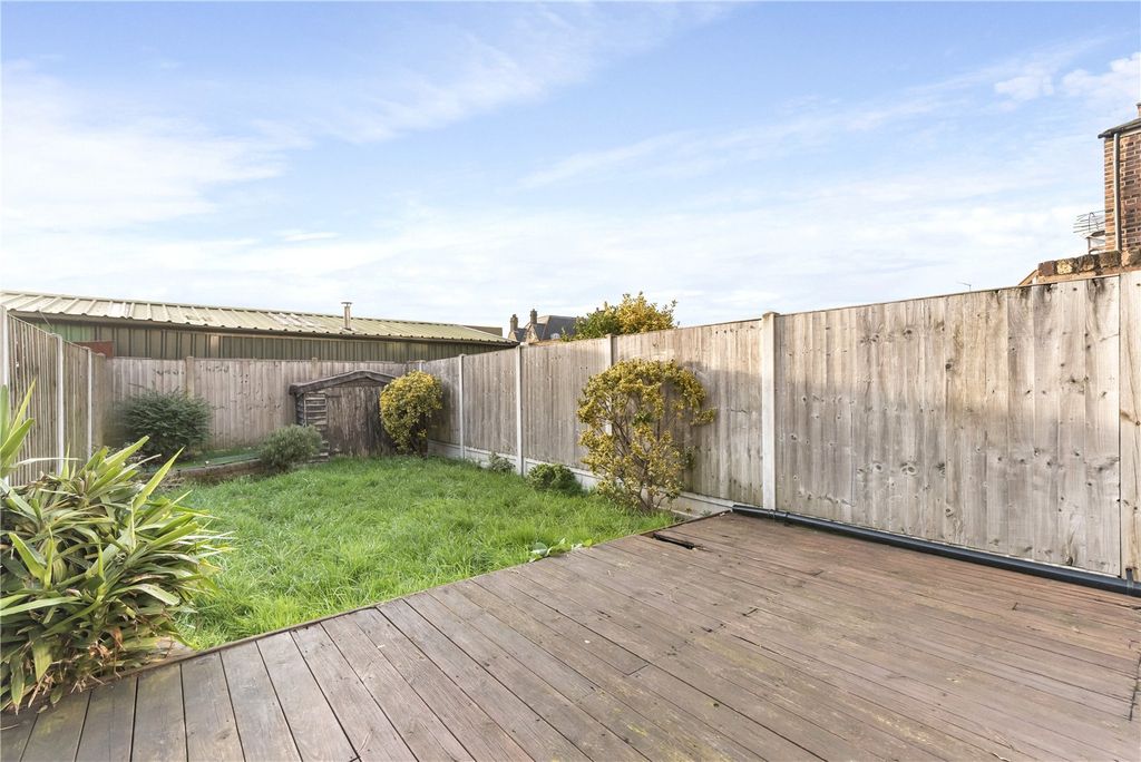 Property photo 2 of 17 Picture No. 09