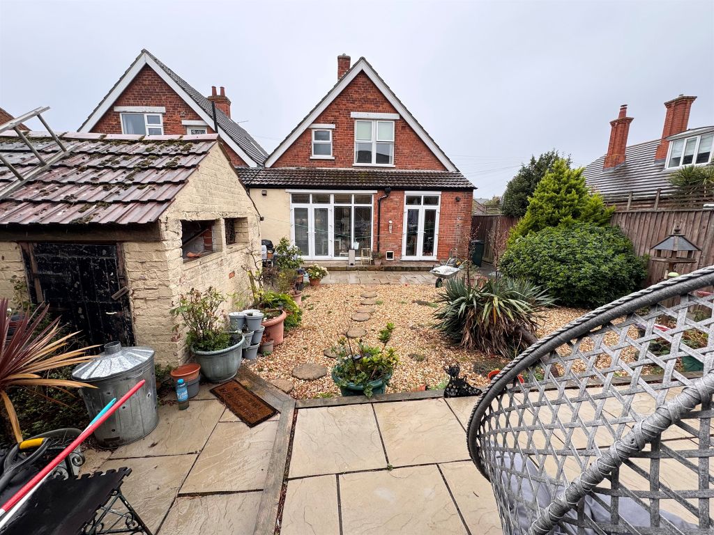 Property photo 2 of 6