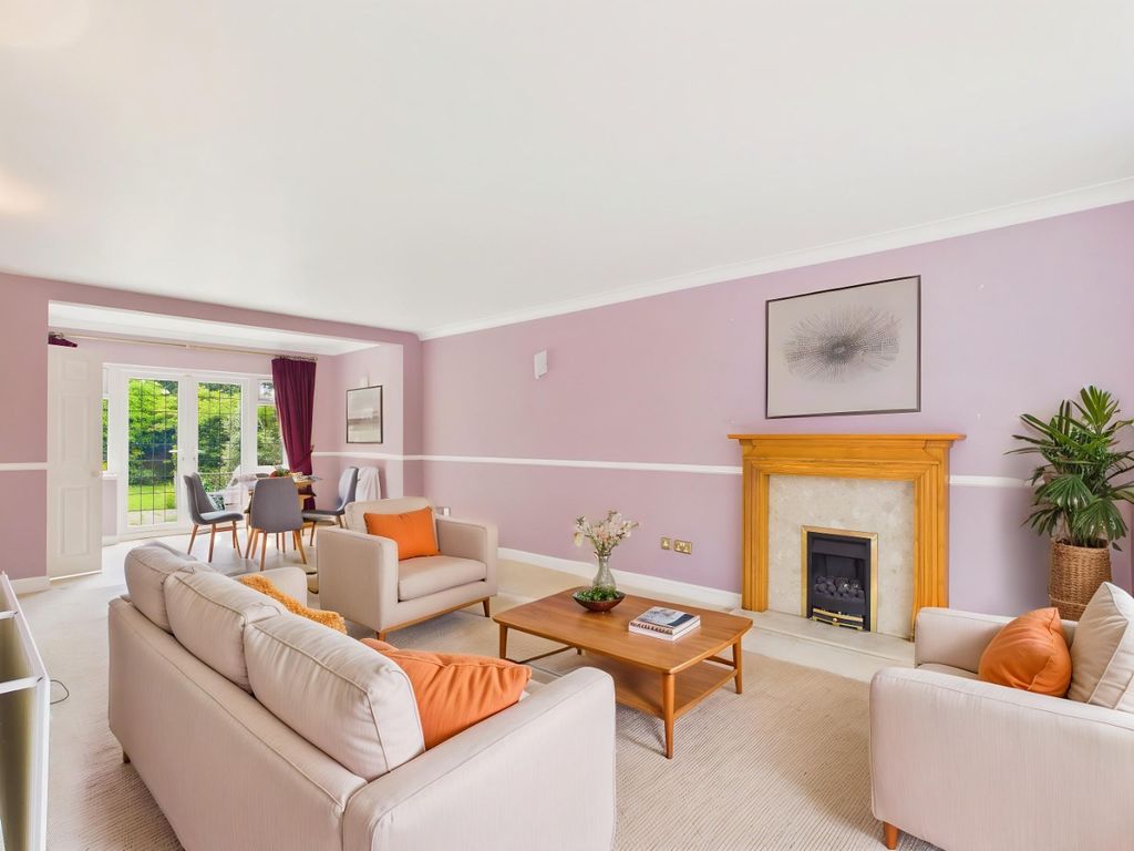 Property photo 2 of 13 4790604