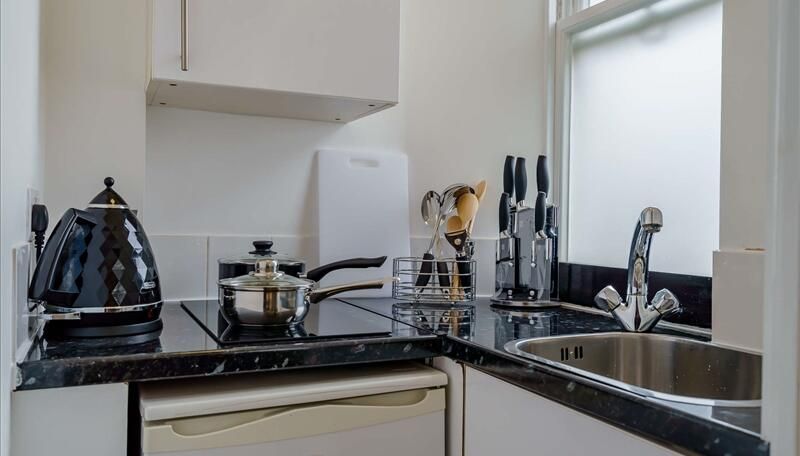 Property photo 3 of 8 Kitchen