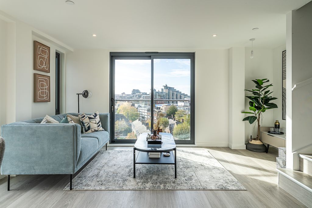 Property photo 3 of 15