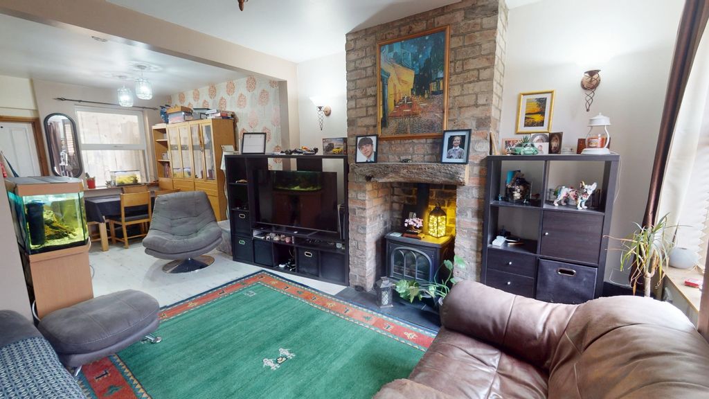 Property photo 3 of 15 3941447