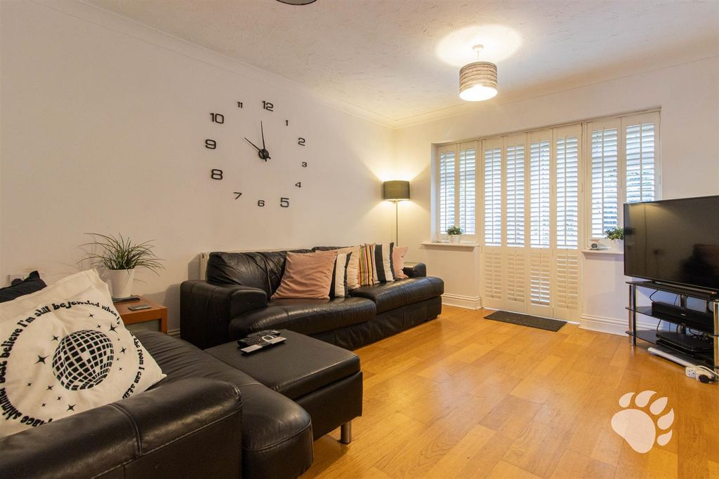 Property photo 2 of 25 Lounge/Diner