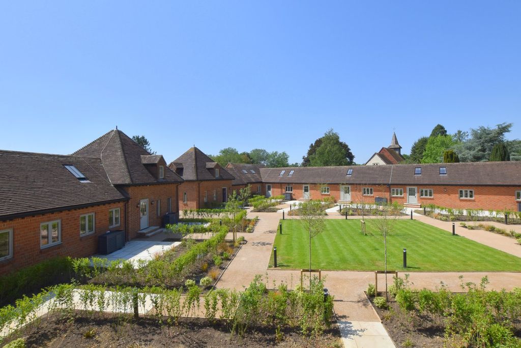 Property photo 1 of 7 The Courtyard